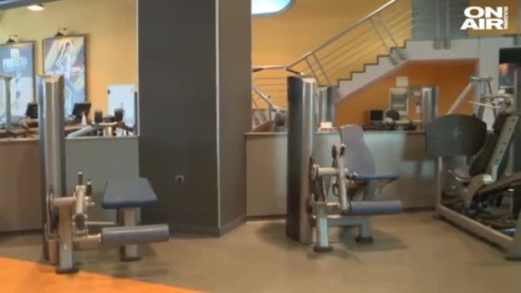 Бизнесът готов на стачка, против е работа на 100% срещу ваксина