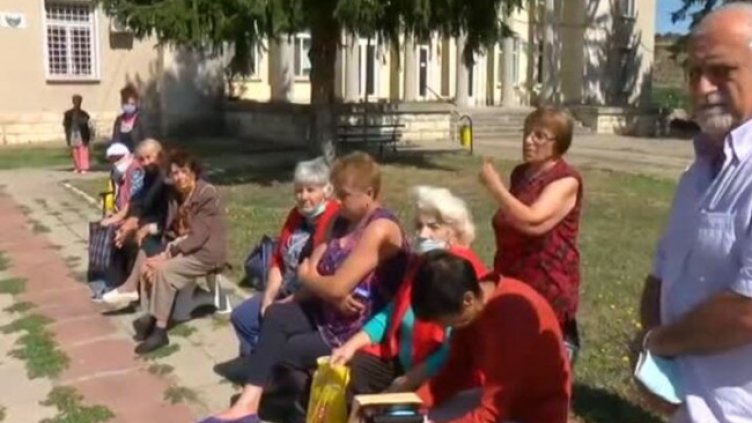 Три русенски села без транспорт, лекар и аптека 