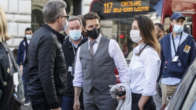 Том Круз по време на снимите на "Мисията невъзможна" в Италия. Снимка: БГНЕС