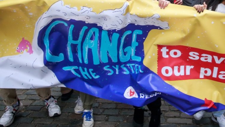 Събитието започна и с протести. Снимка: БГНЕС