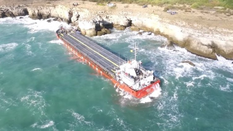 Заседналият Vera Su открои проблемите на морското спасяване. Снимка: БГНЕС