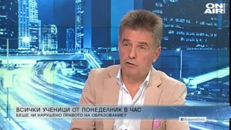 Директор: СРЗИ увери, че ще бъдат осигурени тестове за учениците в София