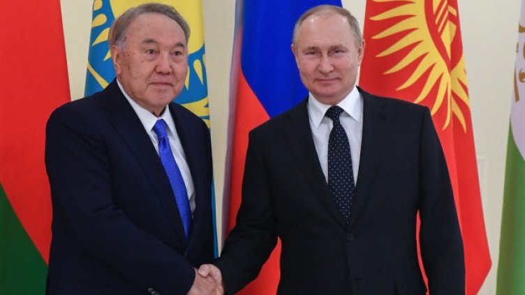 Назарбаев и Путин на среща на 28 декември 2021 г. Снимка: БГНЕС