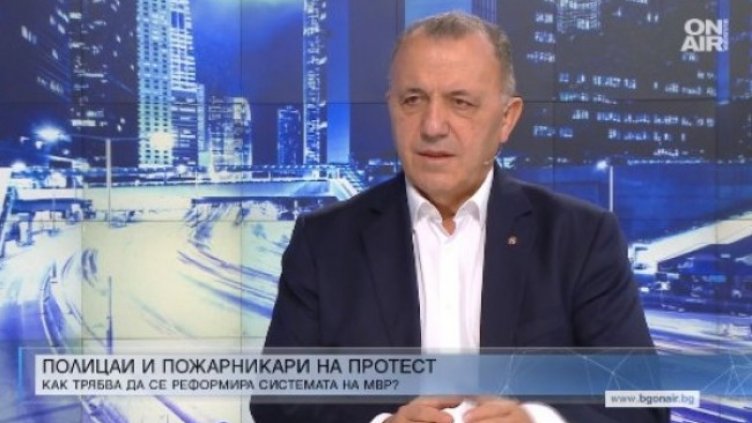 Ралчев: В МВР се натрупват проблеми от години!