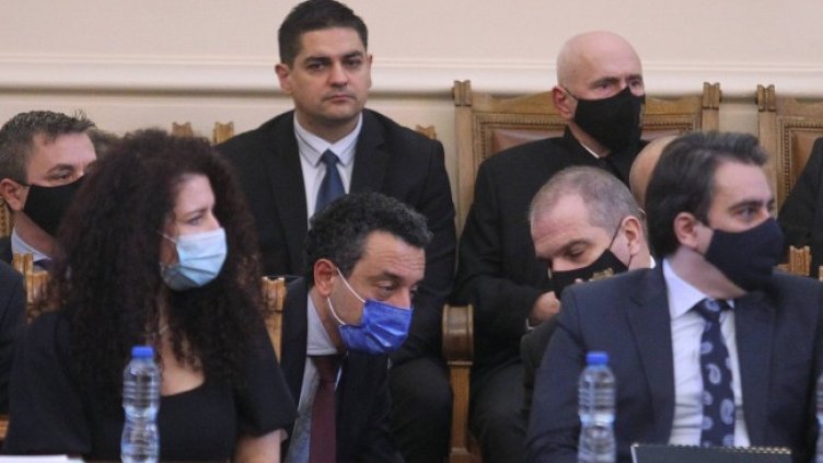 Министрите дойдоха в НС за второто четене на бюджета. Снимка: Димитър Кьосемарлиев, Dnes.bg