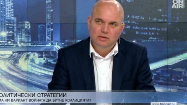 Панев от ДБ: Има напрежение в коалицията за Украйна