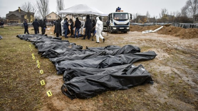 Трупове в Буча. Снимка: БГНЕС, архив