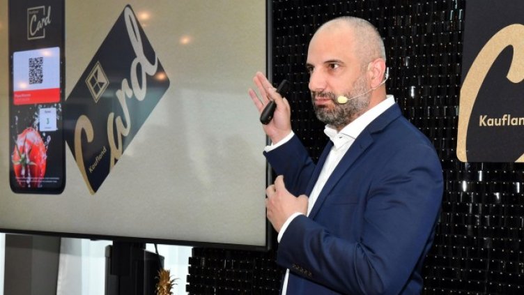 Ялчин Джем, търговски директор на Kaufland България, Катерина Ушева, маркетинг директор на Kaufland България и Валтер Волф, главен изпълнителен директор на Kaufland България
Ялчин Джем, търговски директор на Kaufland България