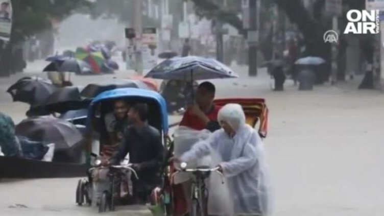 Мусонни бури опустошават Индия и Бангладеш