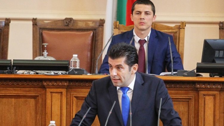 Искат Петков в парламента. Снимка: Димитър Кьосемарлиев, Dnes.bg