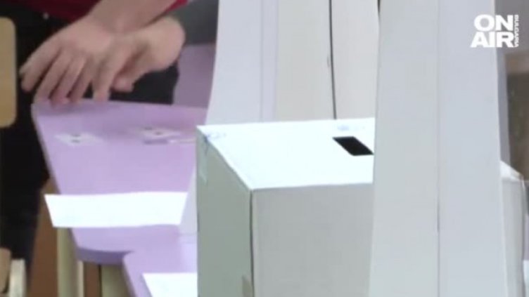 Гарантира се изправността на машините за вота