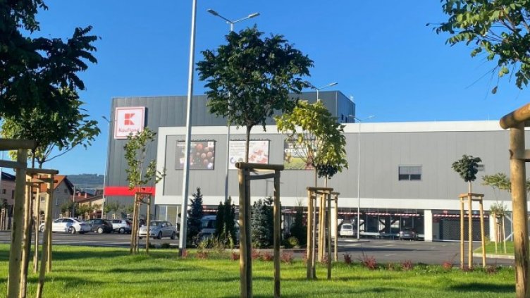 Kaufland България разкрива 100 нови работни места