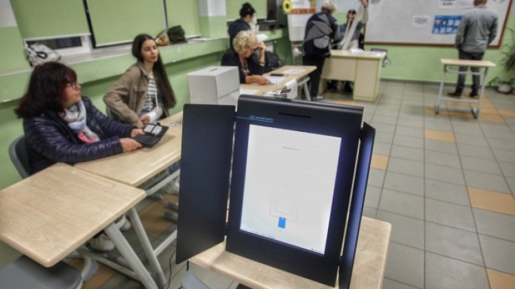 Снимка: Димитър Кьосемарлиев, Dnes.bg