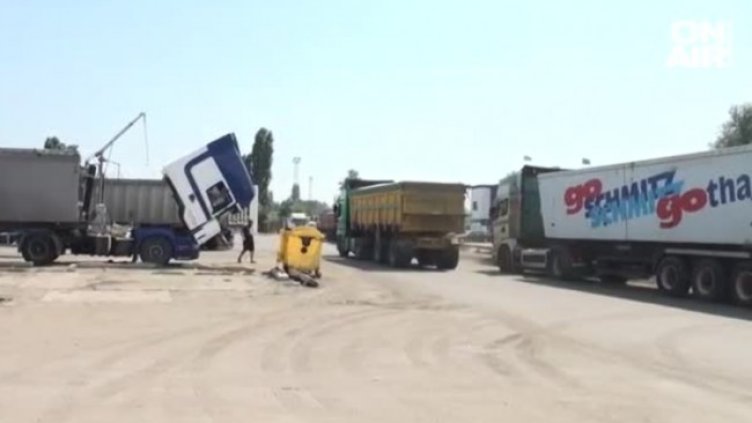 Руска медия: Експлозивите за Крим са били натоварени в България