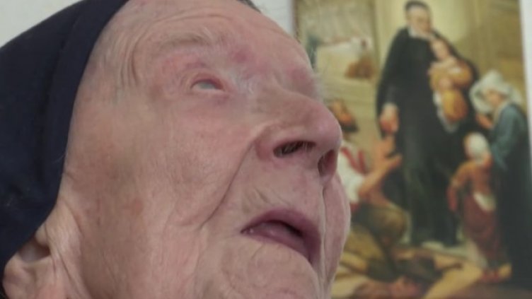 На 118 г. почина най-възрастният човек в света. Коя е сестра Андре?