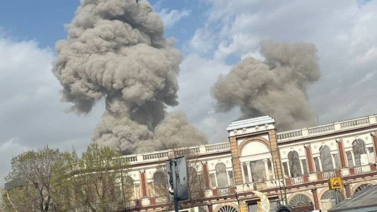 Започна се: Бомби от Израел и САЩ заваляха над Иран ВИДЕО