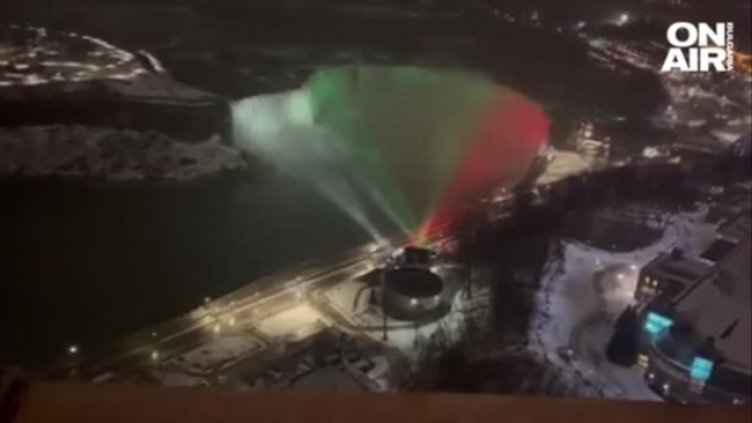 Ниагарският водопад свети в българските цветове