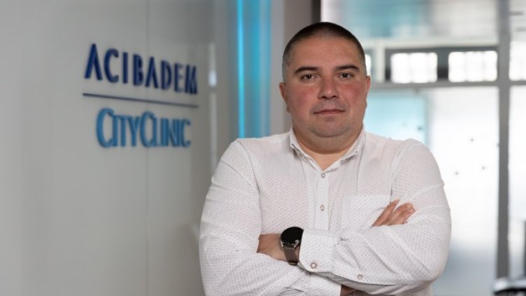 Цветомир Николов