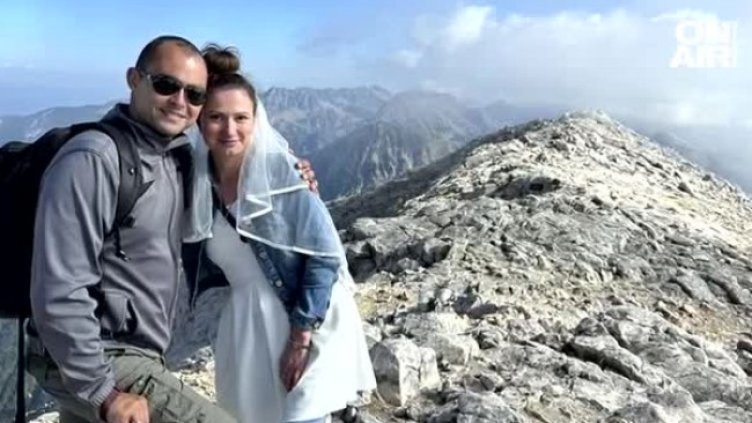 Романтика в планината: Зъболекар бракосъчета влюбени на връх Вихрен