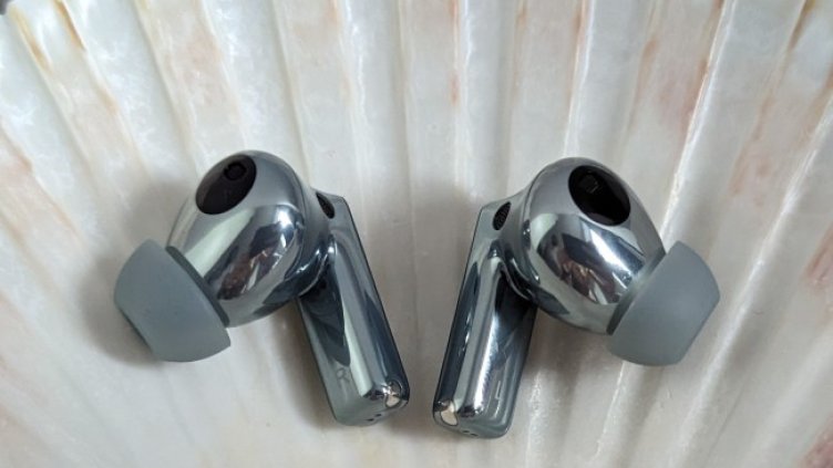 Снимки: Huawei