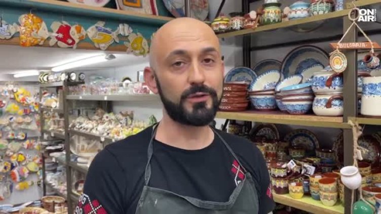Шесто поколение грънчар радва посетителите в Стария Созопол