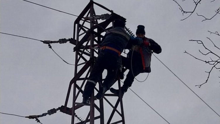 Еврохолд благодари на 1700 служители за непрекъснатата работа по отстраняването на авариите в Западна България