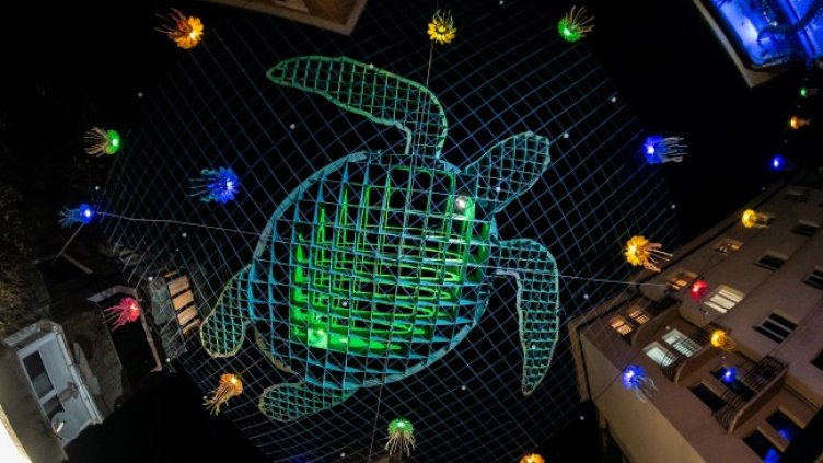 &ldquo;Малките 5 кьошета&rdquo; заблестяха с морски обитатели, цветове и светлини от водния свят