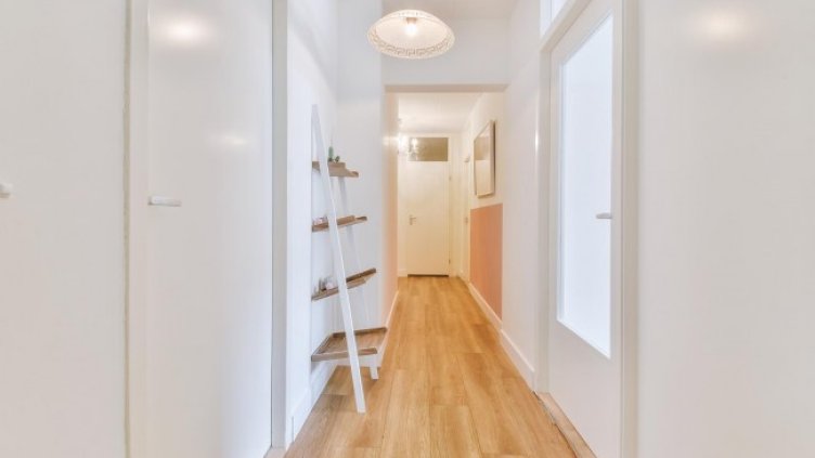 Видове осветителни тела за коридор и как да ги използвате