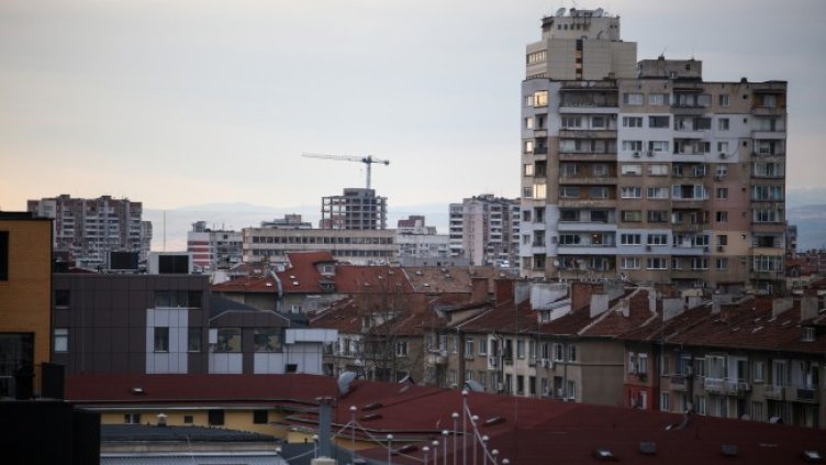 Говорят експертите: Какви имоти купуваме и има ли ръст на сделките?