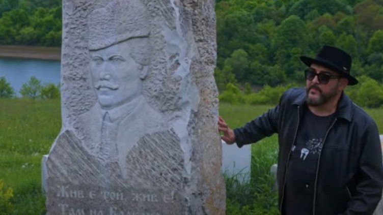 Устата провокира: Левски и Ботев или хазарт?