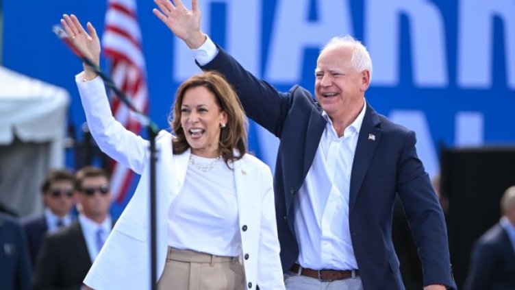 Камала Харис и Тим Уолц. Снимка: архив, БГНЕС