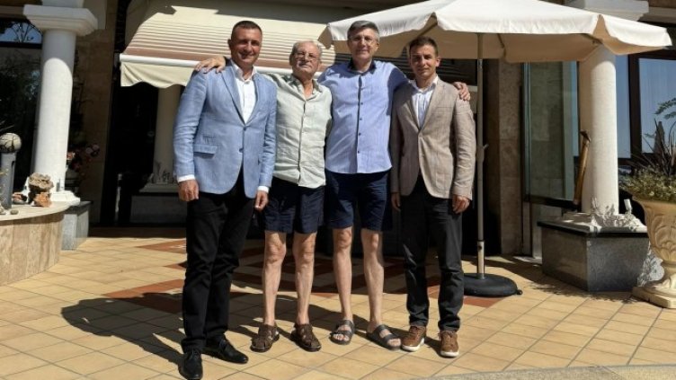 Снимка: Facebook