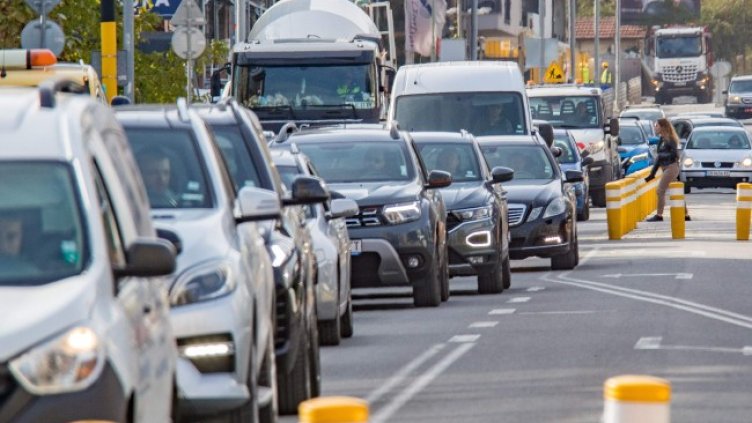 Спор за задръстванията в София, тези на "Черни връх" започват от Околовръстното