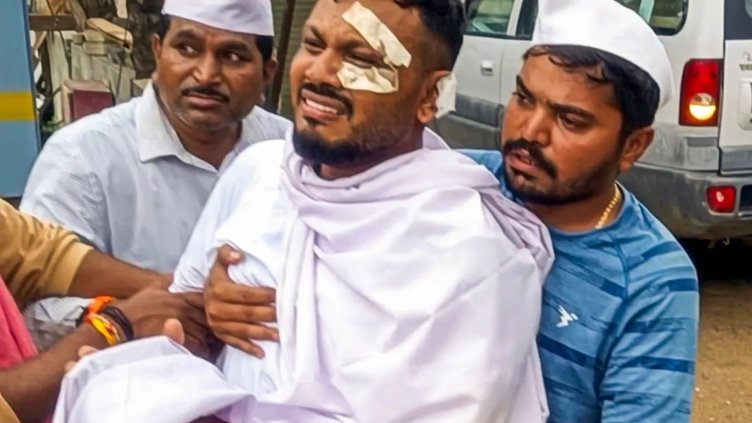 Той сънува, че е на борда: Едниственият оцелял от трагедията на Air India чувства вина 