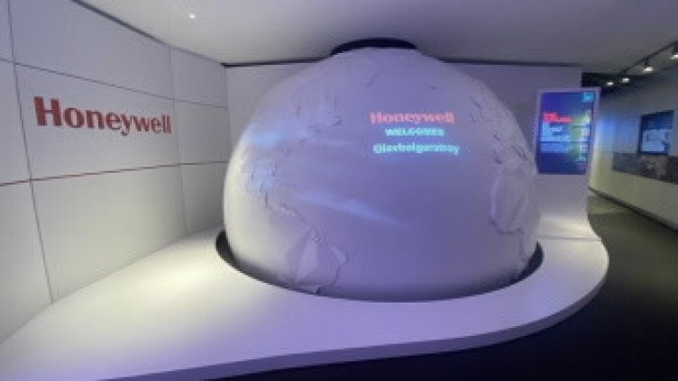 Американската Honeywell посрещна представителите на ГБС. Снимки: BCIU