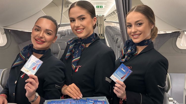 Приятна изненада на борда: Мартеници за пътниците на "България Еър"