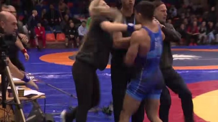 Ще съдят съдийката Елина Василева за удара по бореца Иво Илиев