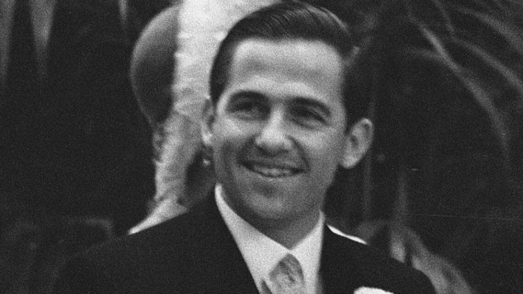 Крал Константинос Втори Снимка Уикипедия