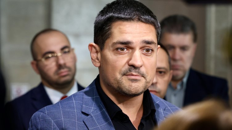 Василев: Вотът на недоверие е по инициатива на МЕЧ