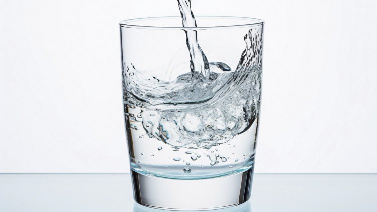 Нефролог: Главоболие, липса на концентрация, сънливост? Вероятно не пиете достатъчно вода