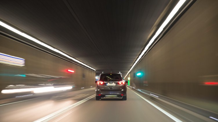 Снимка: Pixabay/ClickerHappy