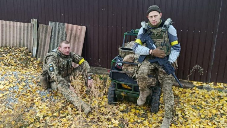 Как руски войници се предадоха на невъоръжен и ранен украински пленник? 