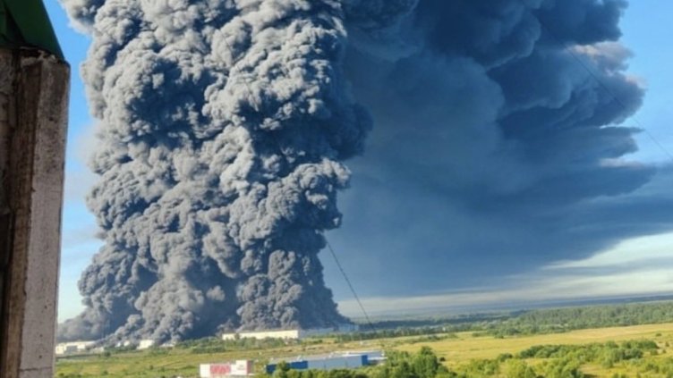Украйна взриви петролно хранилище на 50 км от Кремъл ВИДЕО