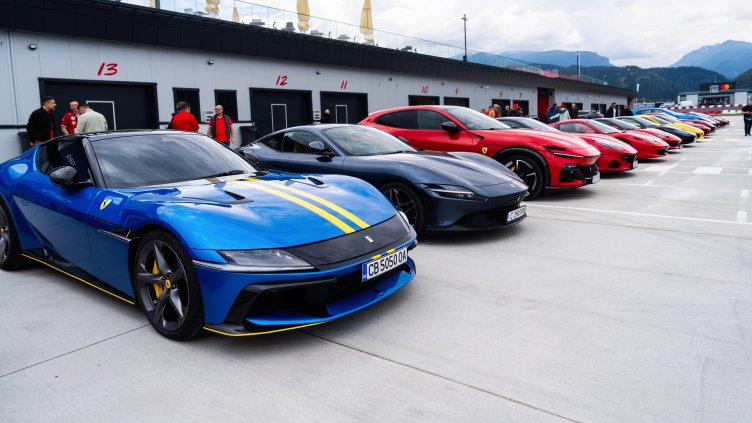 Auto Italia събра за първи  път над 30 Ferrari автомобила на писта  в България