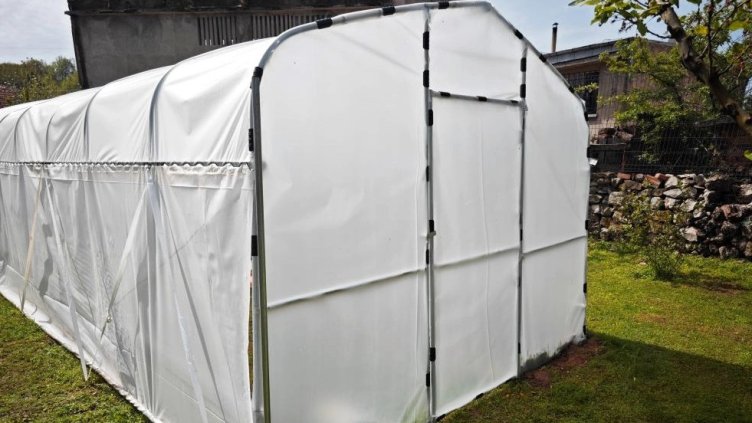 Как оранжериите дават предимство на малките стопанства