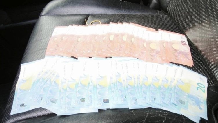 Геогри Кандев, Facebook