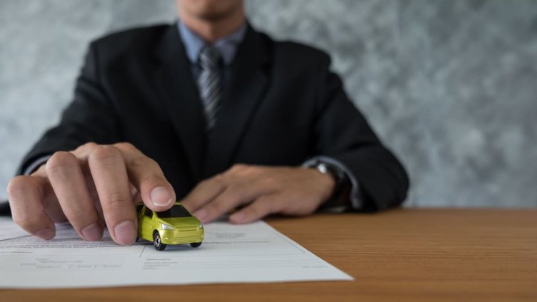 "Автокаско" или "Застраховка гражданска отговорност" – коя защита ви трябва и при какви ситуации?