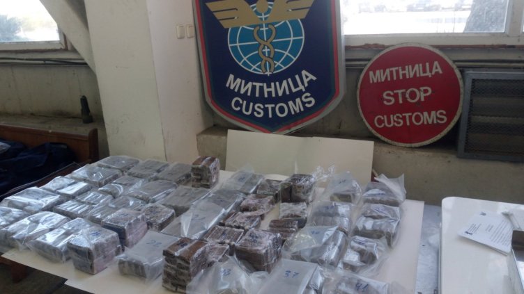 Агенция Митници