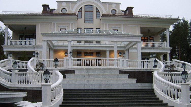 Лукс и ПВО: Поглед в резиденциите, където се смята, че живее Путин СНИМКИ