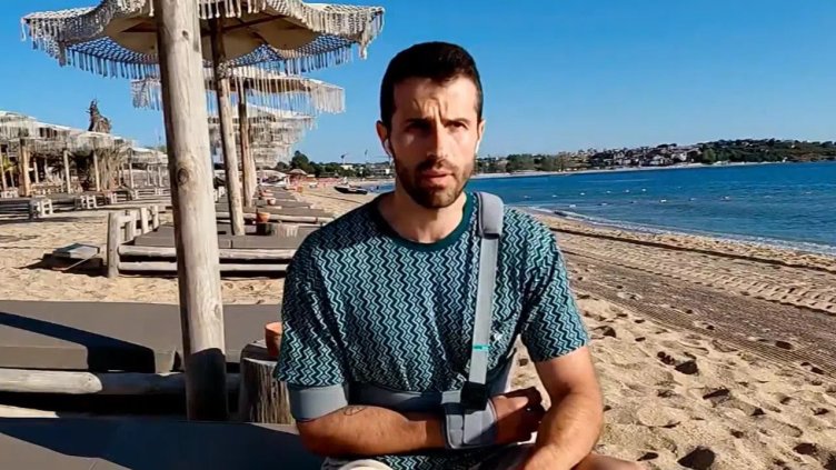 Писателят Георги Блажев е с извадено рамо след инцидент в аквапарк 